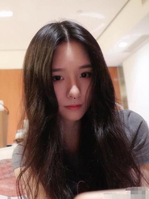 斗鱼美女吃瓜视频,现场画面引网友热议