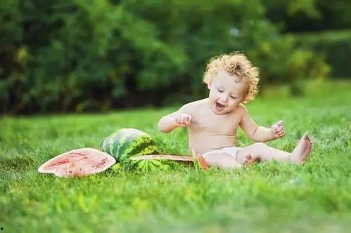 小孩吃瓜视频大全,小孩吃瓜视频大全欢乐集锦